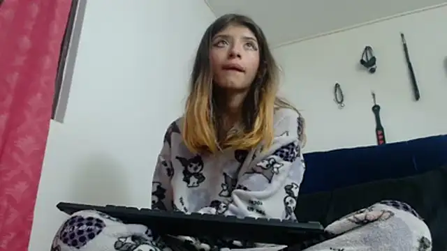 KratosAfroditacs webcam