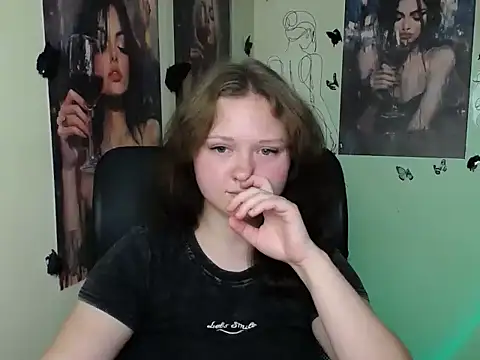 LadyAlice_ webcam