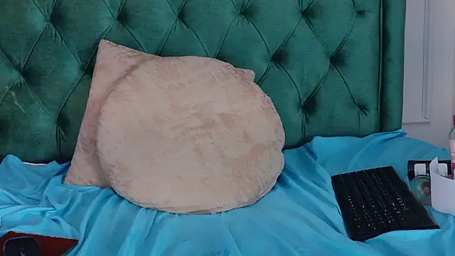 rouxinferno_cr webcam