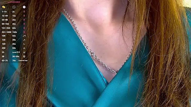 EmilyGray__ webcam