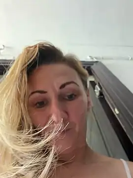 Secret_Ladyx webcam