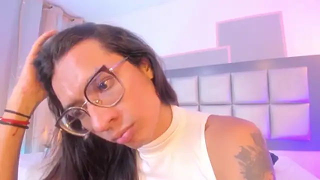 Maddie_Ray webcam