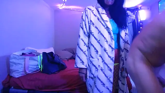 luv2cum2gether25 webcam