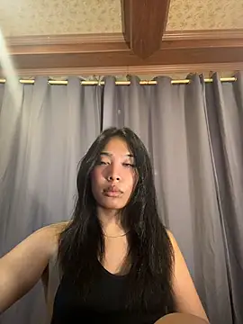 hugecock_tamira webcam