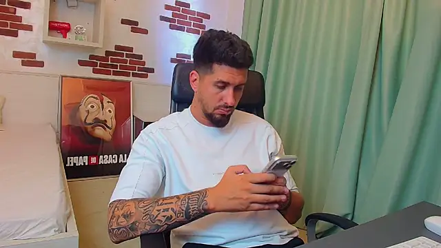 LoganStroud webcam