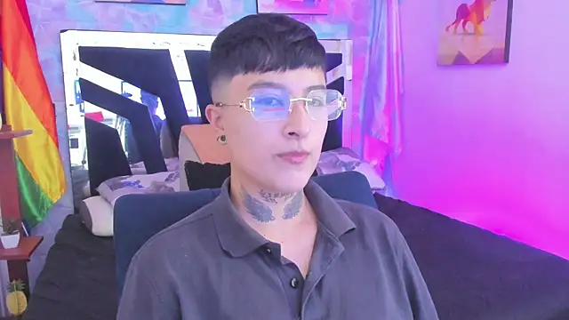 abby_thompson____ webcam