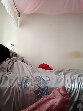 Baby-ladyboobs2026 webcam