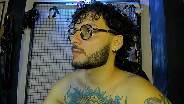 Twisted_Fantasy webcam