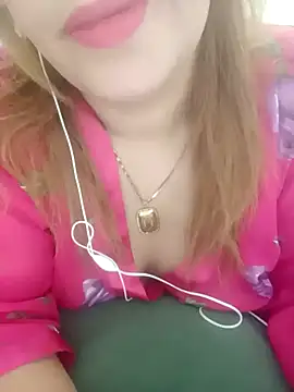 Naughty-Yousra webcam