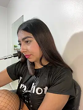 cherry_skinnyy_ webcam