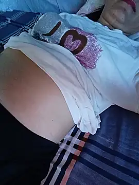 Doremon_95 live cam on StripChat