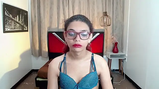 luisa__torres live cam on StripChat