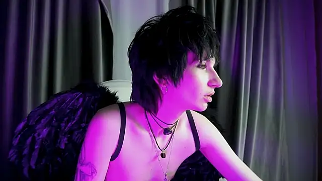 AdonBev live cam on StripChat