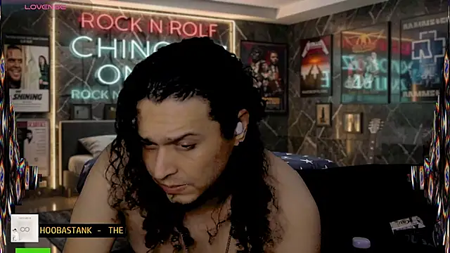 chino_roz live cam on StripChat