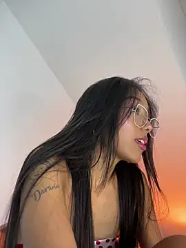 LunaVelour13 webcam