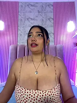 ArianaRougee webcam