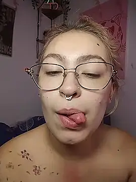 MarieTaylor_ live cam on StripChat