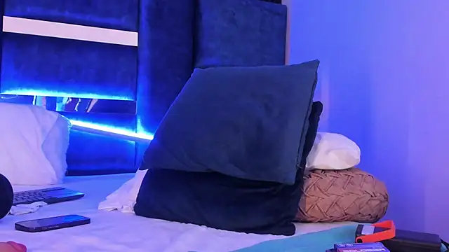 AmmyJones_ webcam