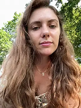 MariiD live webcam show