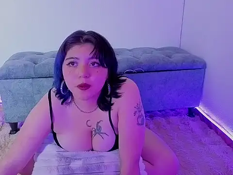 Blueberry_gothic webcam