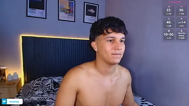 Leo_Savage_ webcam