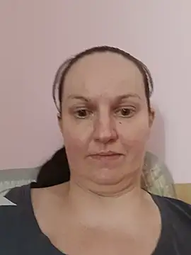 BustyLadyAlma webcam