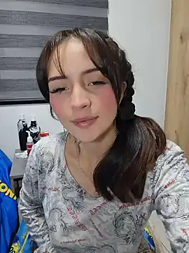 little_siin_ live cam on StripChat