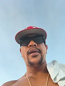 bigdick211292 webcam