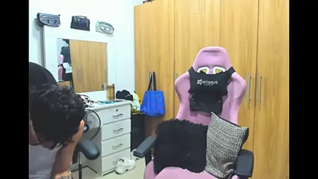 Pride_couple webcam