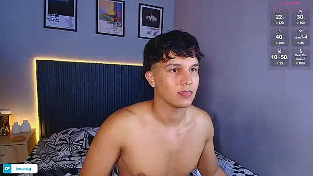 Leo_Savage_ webcam