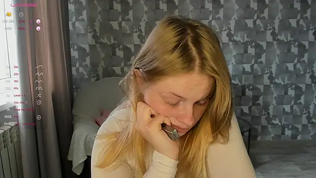 L_aura webcam
