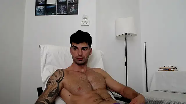 Verycutex live cam on StripChat