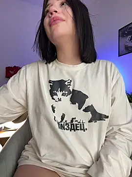 YourLittleDevil webcam