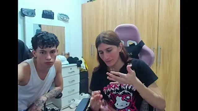 Pride_couple webcam