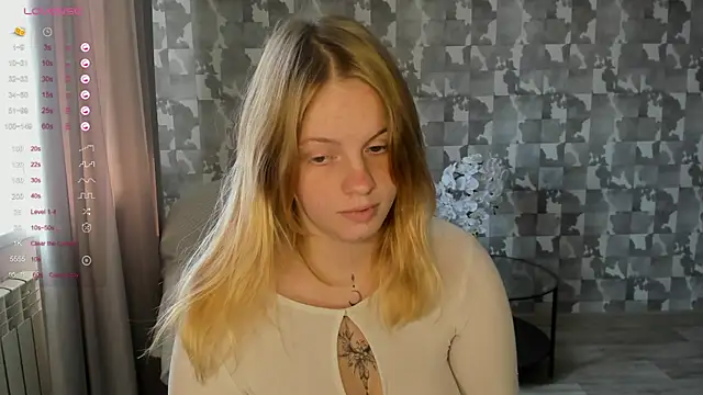 L_aura live cam on StripChat