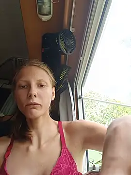 LenaGoldi live sex cam