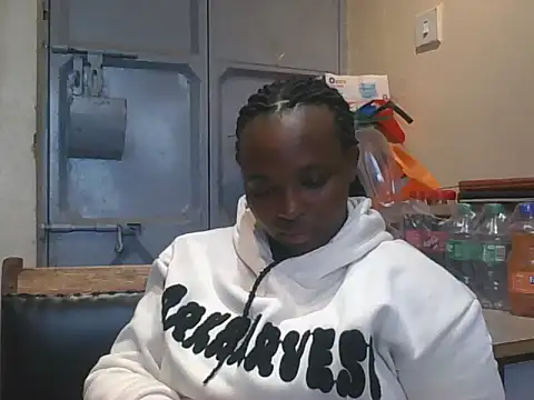 peacefulbignipple live cam on StripChat