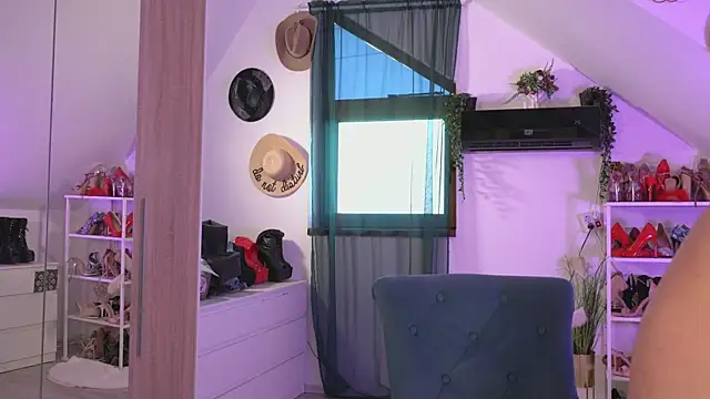 amaliamour's live room
