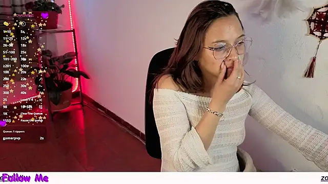 Zoe--khalL webcam