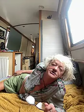 ladyboatlady live webcam show