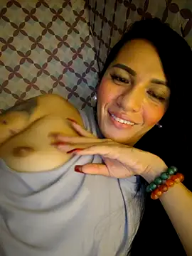 Yourbabyshane webcam