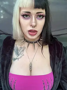 Paige_Turner webcam