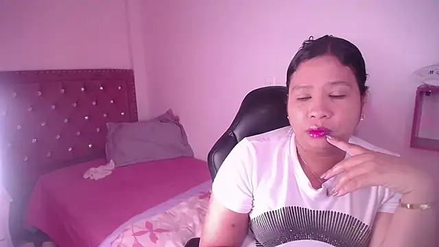 miafuegolatino webcam