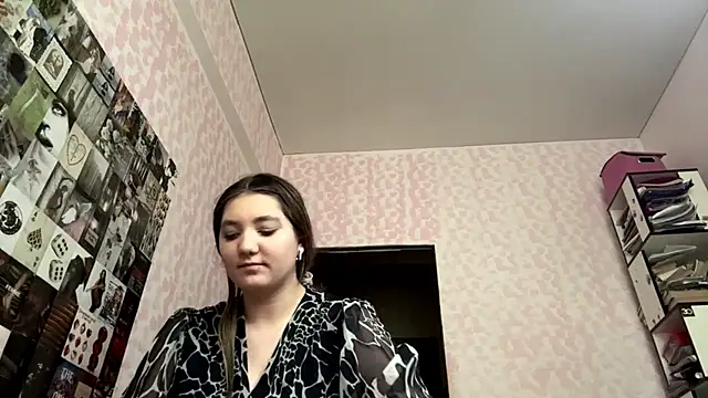 JanineThielman live cam on StripChat