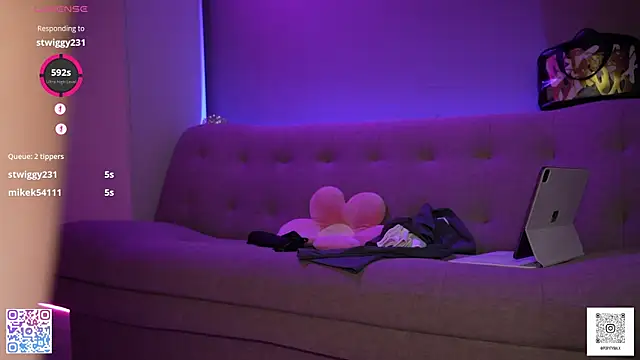 popityan1 live cam on StripChat