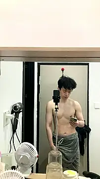 CouplingCry live cam on StripChat