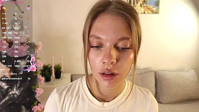 Kelly_Clarks