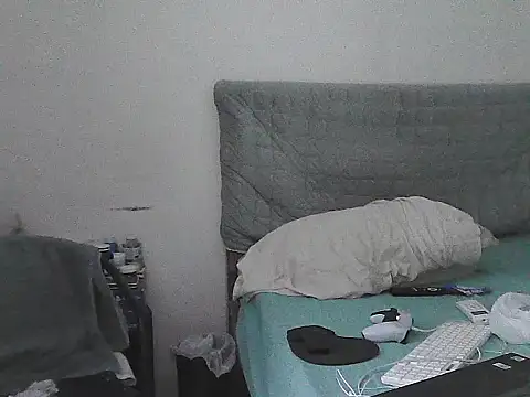 alphalatinobearx webcam