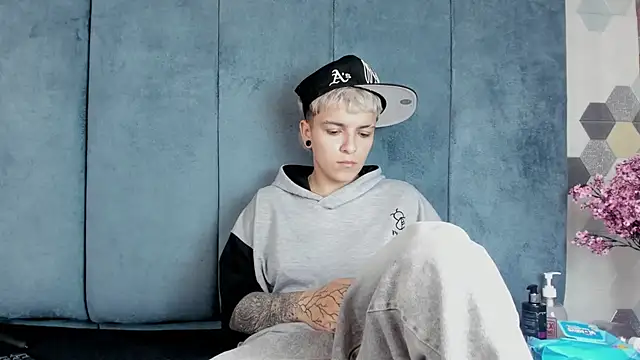 Megan_Thompson_ webcam
