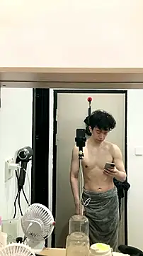 CouplingCry live cam on StripChat